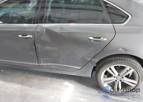 2013 Volkswagen Passat 2.0L Tdi Se z USA, uszkodzony, nr VIN 1VWBN7A38DC026519